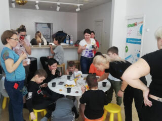 В красках с ног до головы