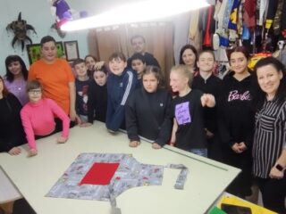 Фонд» Надежда»( руководитель Точеный Сергей) и швейное ателье » Безрукофф & Маркиза»